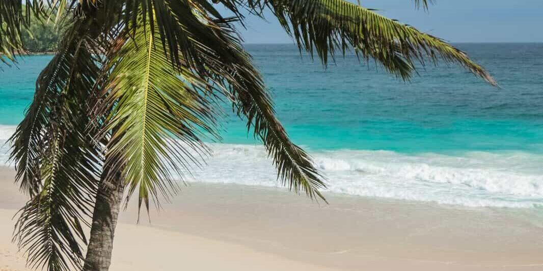 Banyan Tree Seychelles beach